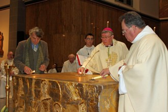 Durant la prière eucharistique
