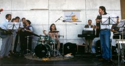 Le groupe de jeunes qui a anim� musicalement la c�r�monie